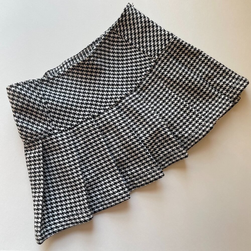 Girls Cherokee Skirt Skort Pleated Houndstooth Black White Size S 6/6X